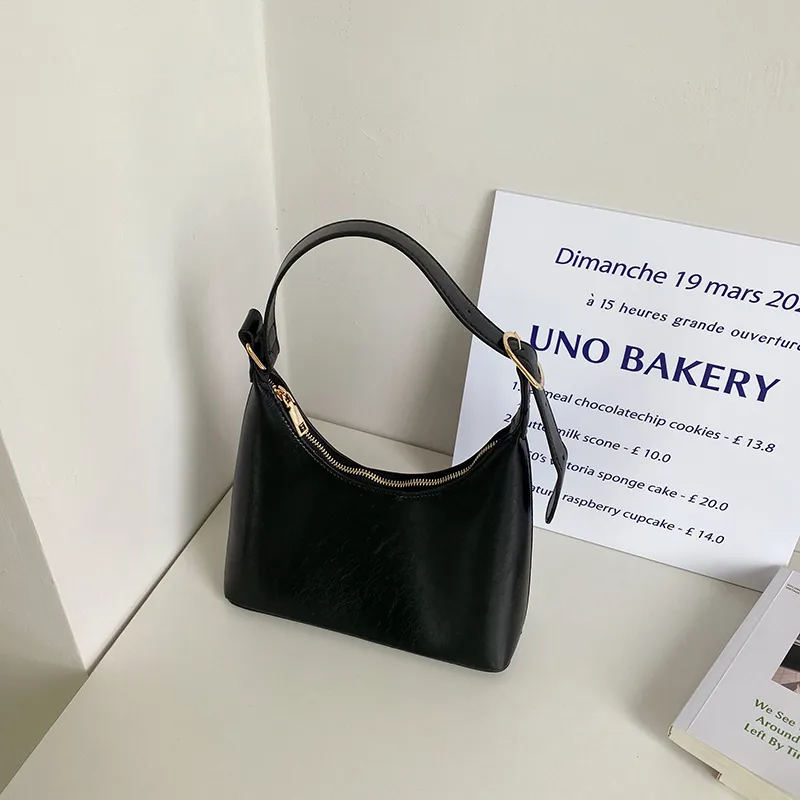 Women Fashion Basic Zipper Design Solid Color PU Underarm Bag