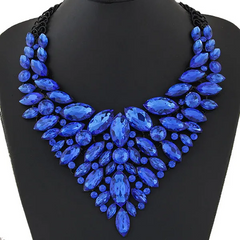 Women'S Fashion Metal Brilliant Sparkle Gemstone Exaggerated Necklace