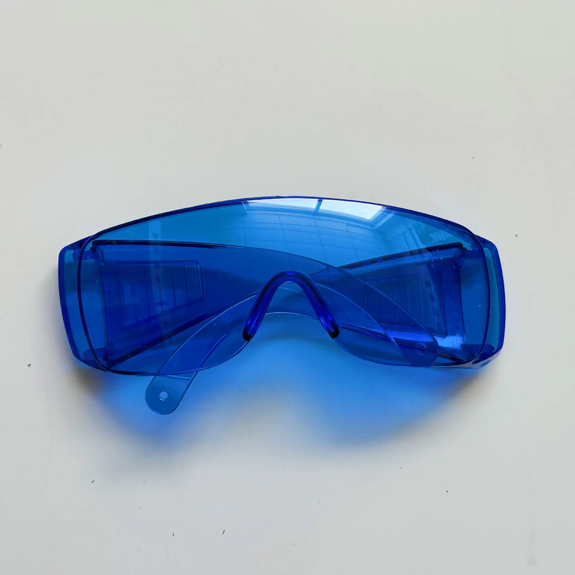 Women Simple Creative Color Blinds Goggles Splash-Proof Sand-Proof Safety Mirror