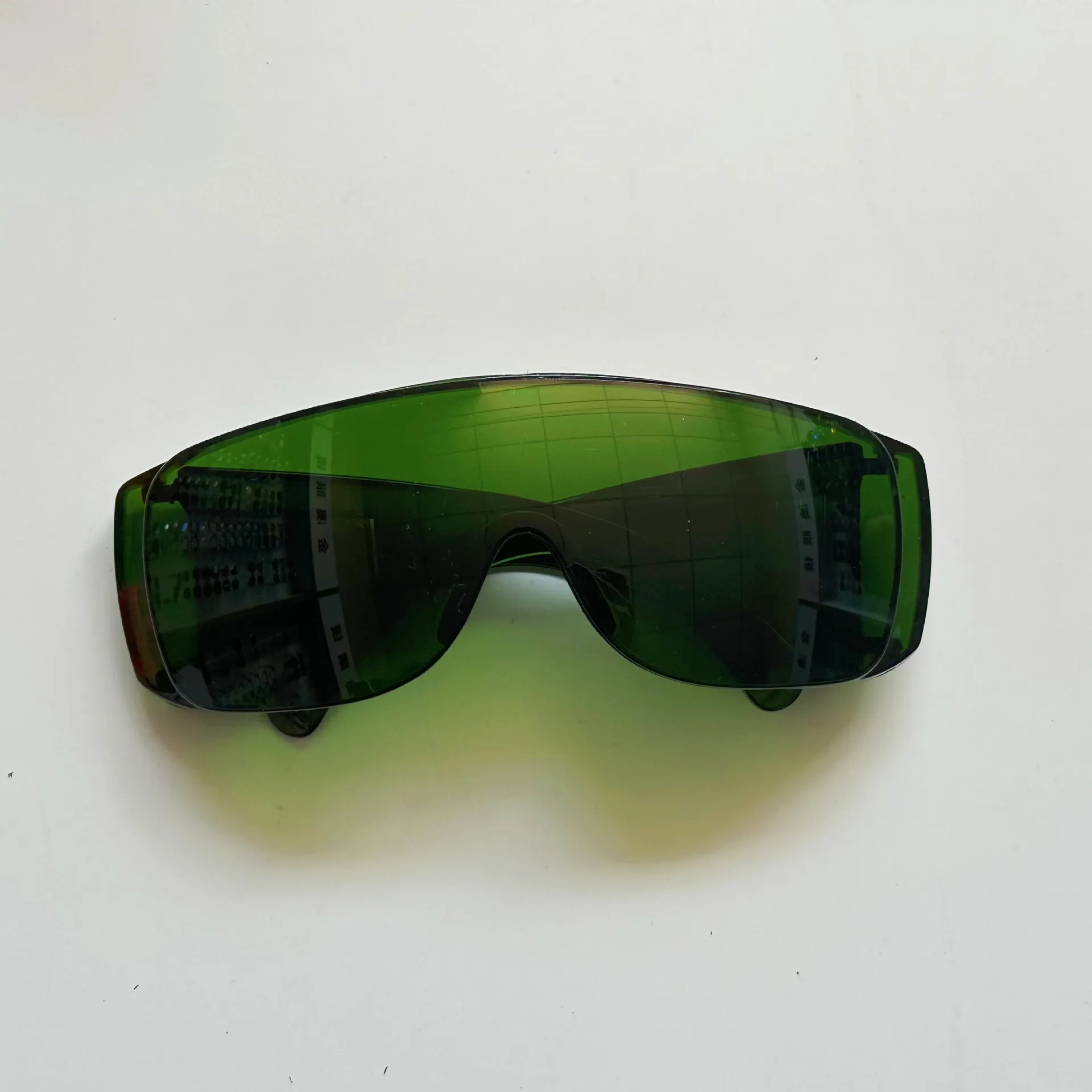 Women Simple Creative Color Blinds Goggles Splash-Proof Sand-Proof Safety Mirror
