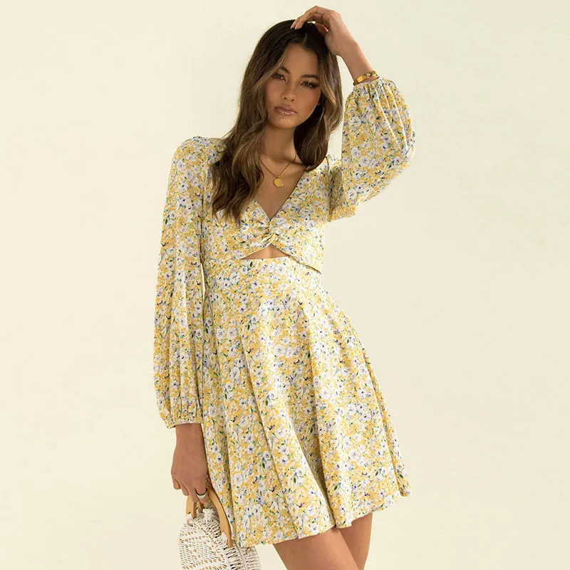 Women Sweet Lantern Sleeve Cut Out V Neck Dress