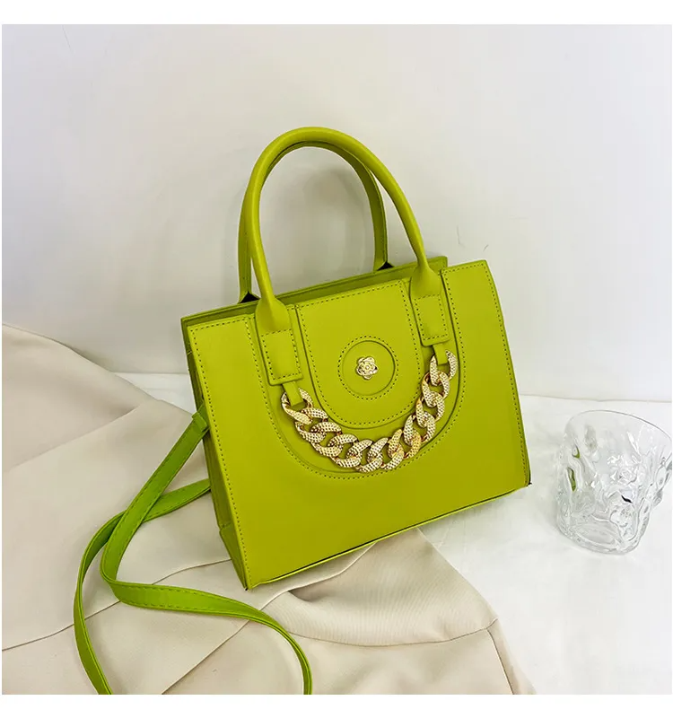Women'S Fashion Solid Color Chain Decorative Handbag