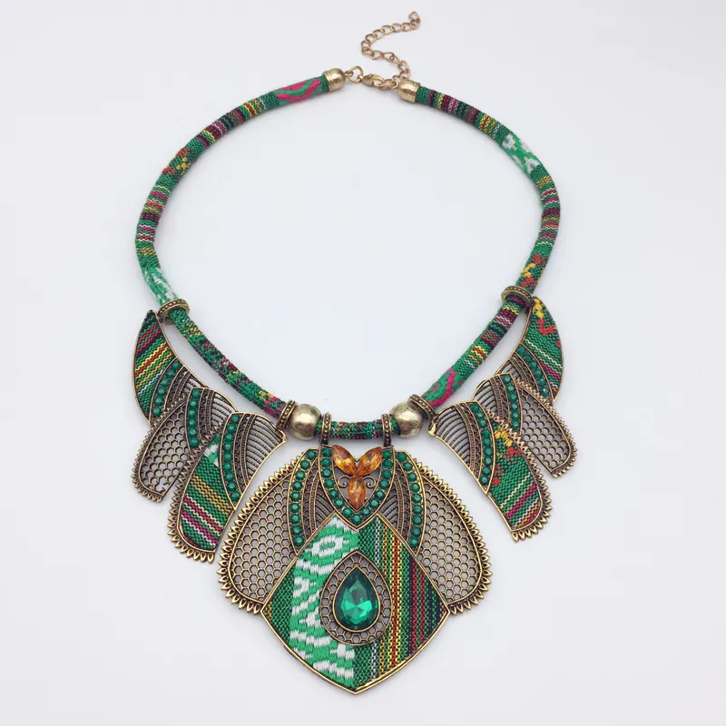 Women Fashion Bohemian Ethnic Style Exaggerated Multicolor Alloy Diamond Necklace