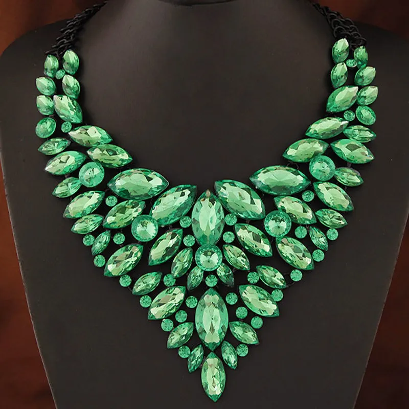 Women'S Fashion Metal Brilliant Sparkle Gemstone Exaggerated Necklace