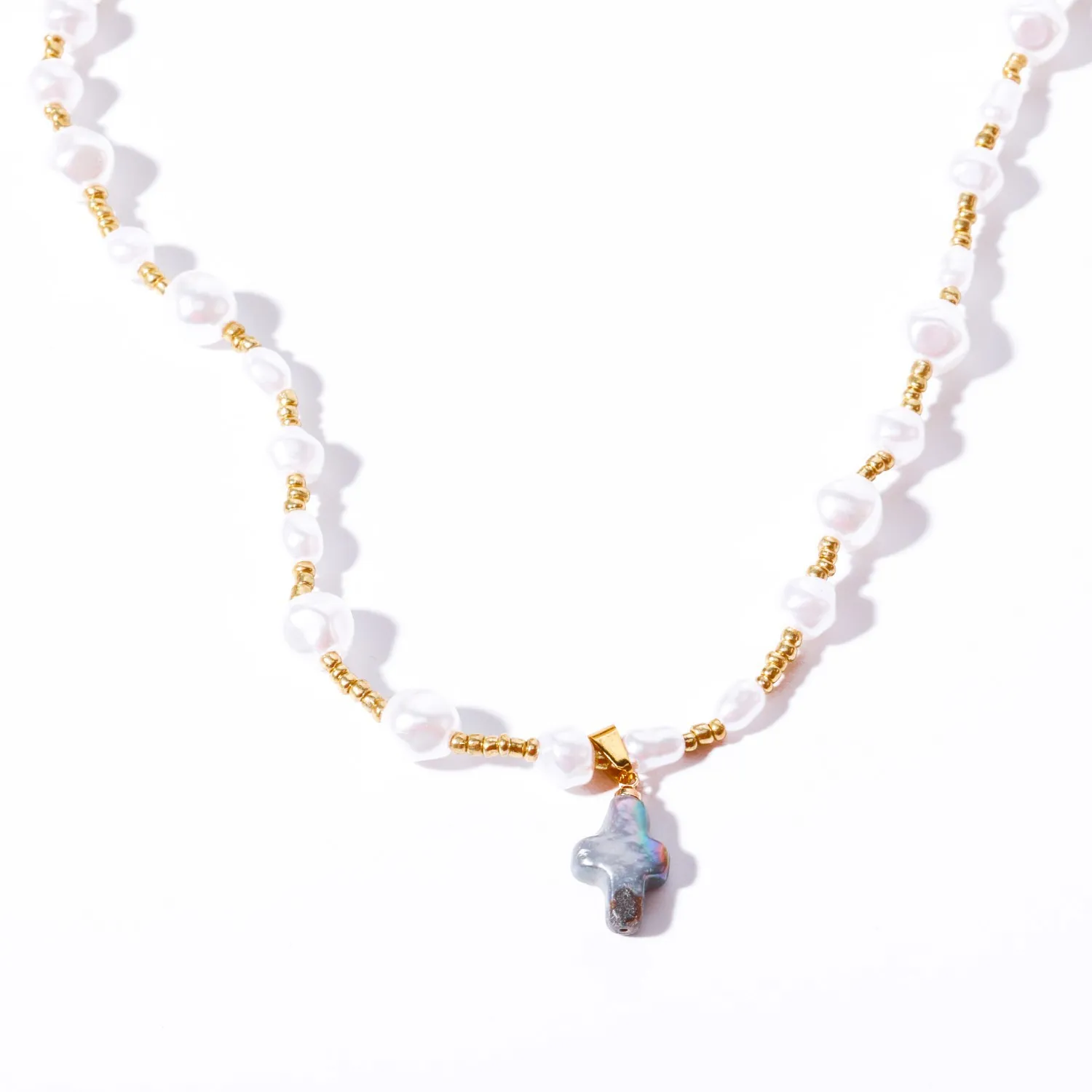 Women Fashion Vintage Baroque Pearl Cross Shell Necklace
