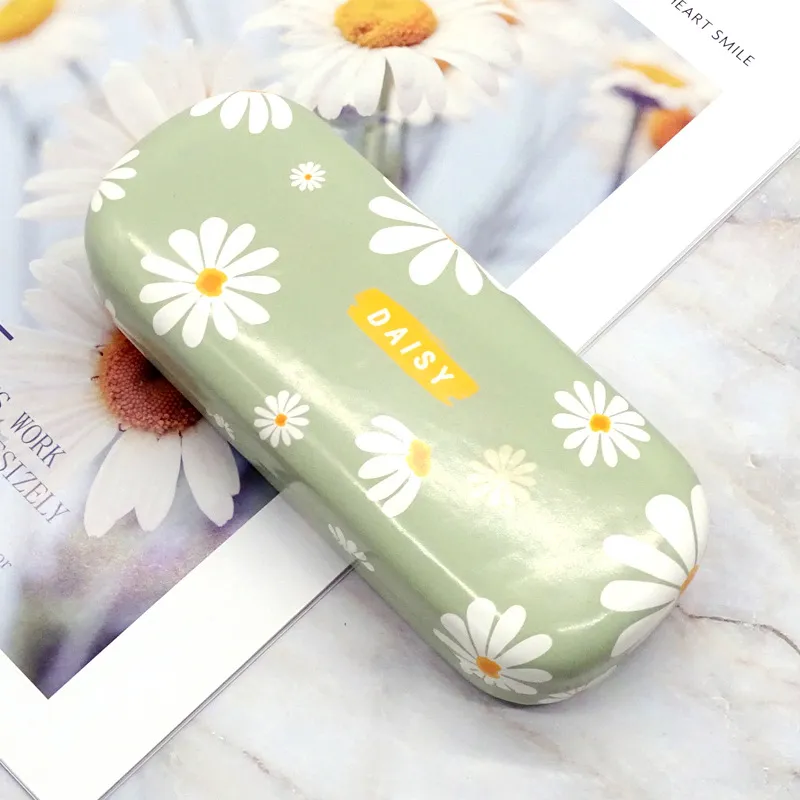 Fashion Casual Creative Storage Solid Color Letter Daisy PU Protection Glasses Case
