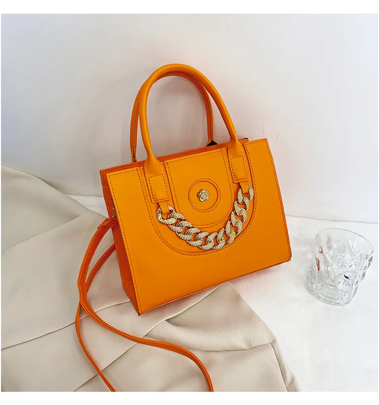 Women'S Fashion Solid Color Chain Decorative Handbag