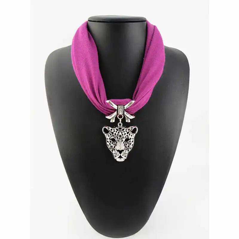 Lady Unique Leopard Alloy Pendant Polyester Scarf Necklace