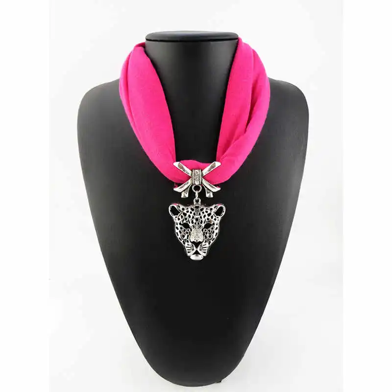 Lady Unique Leopard Alloy Pendant Polyester Scarf Necklace