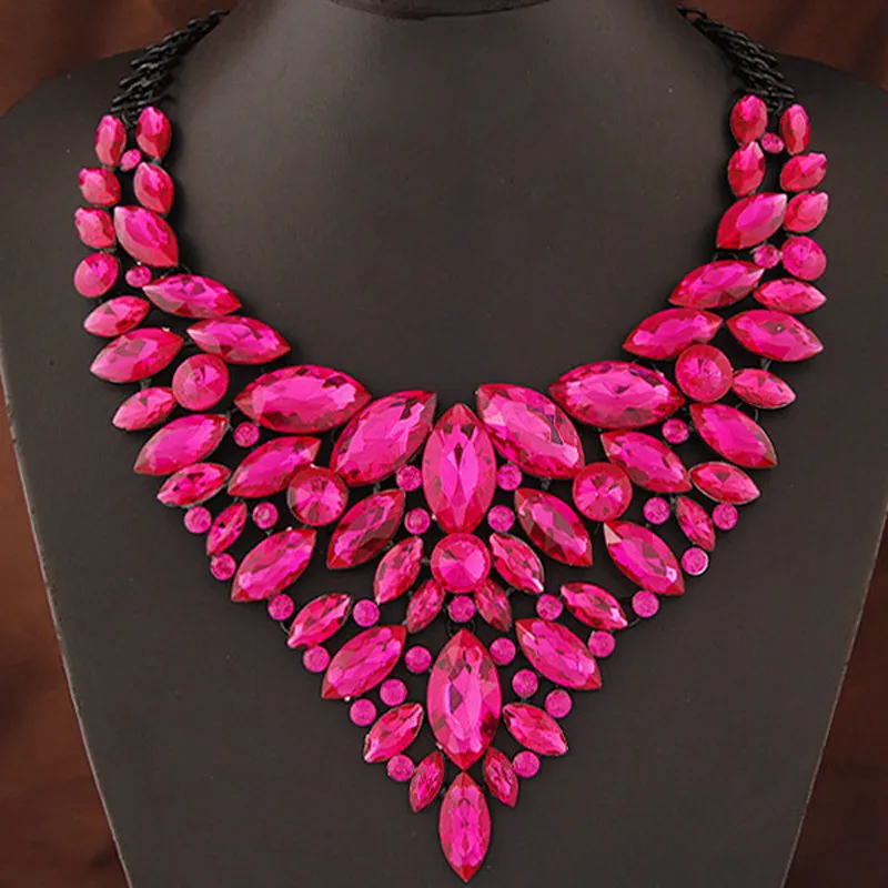 Women'S Fashion Metal Brilliant Sparkle Gemstone Exaggerated Necklace