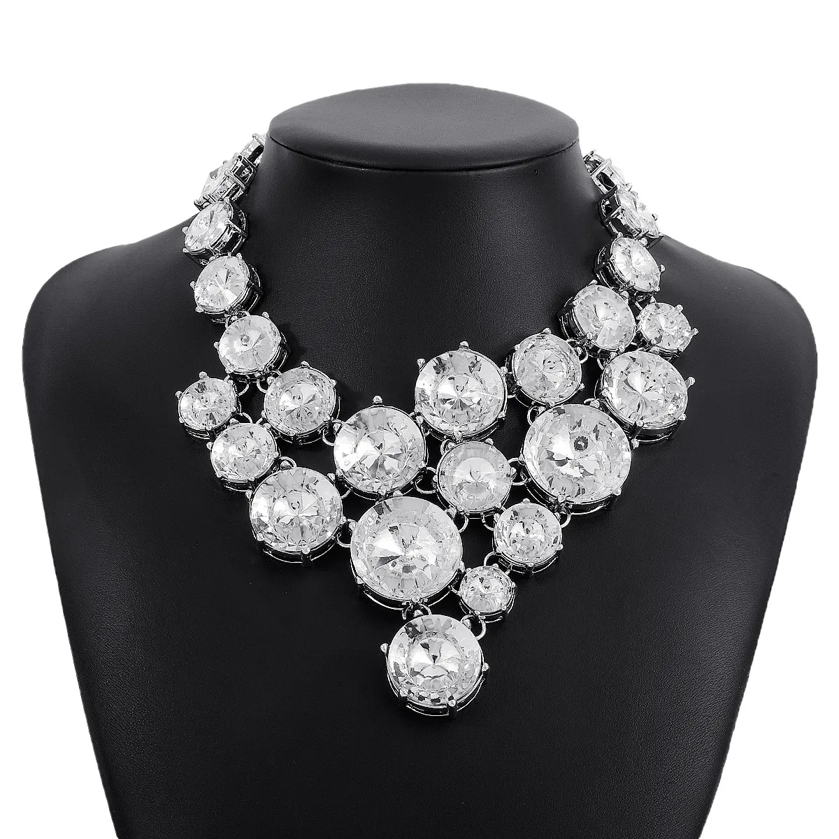 Women Fashion Exaggerated Imitation Acrylic Diamond Assembled Necklace