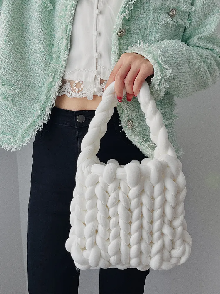 omen Fashion Solid Color Hand-Woven Wool Handbag