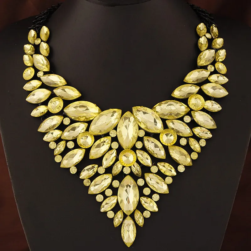 Women'S Fashion Metal Brilliant Sparkle Gemstone Exaggerated Necklace