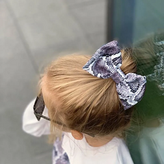 Girls Long-Sleeves Snakeskin Grain Sweatshirt And Skirt With Headband
