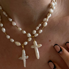 Women Fashion Vintage Baroque Pearl Cross Shell Necklace