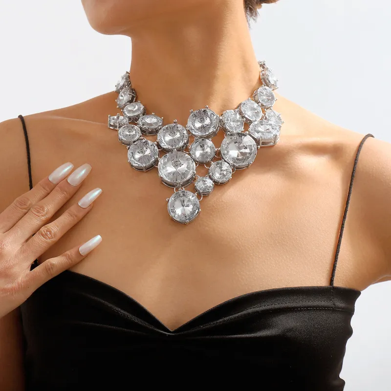 Women Fashion Exaggerated Imitation Acrylic Diamond Assembled Necklace