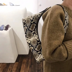 Women Fashion Retro Snake Pattern Shoulder Bag