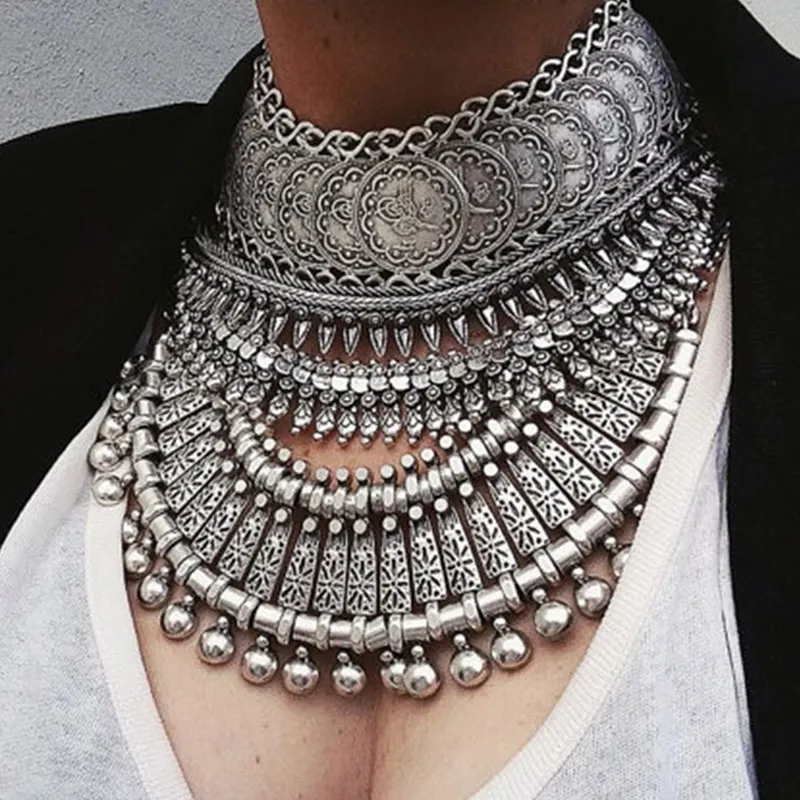 Retro Carved Alloy Statement Necklace