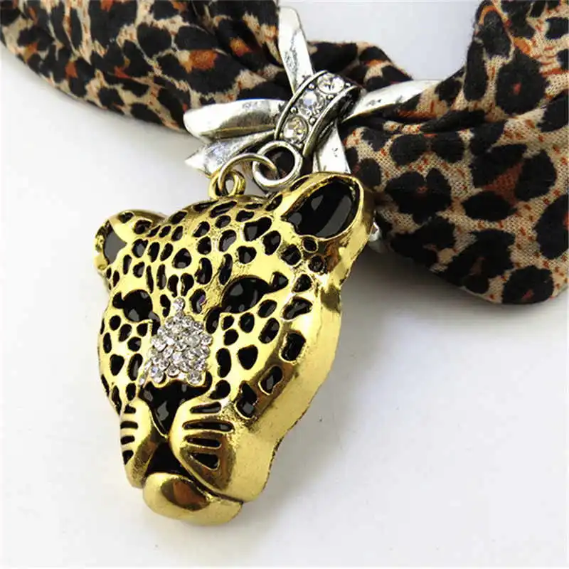 Lady Unique Leopard Alloy Pendant Polyester Scarf Necklace