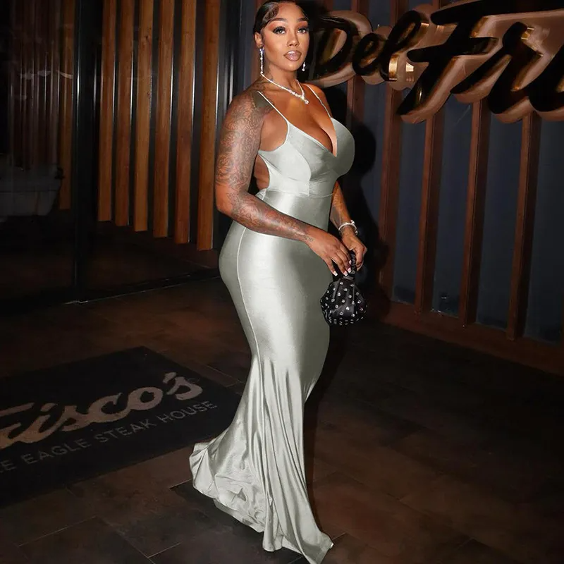 Women Fashion Sexy V-Neck Strap Backless Solid Color Maxi Dress